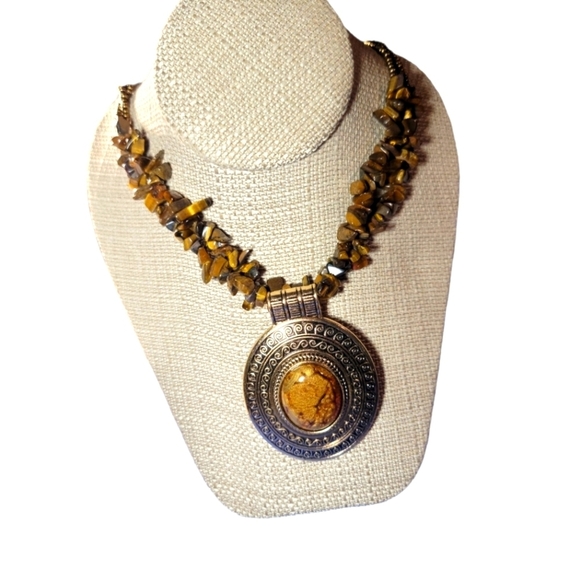 TIGER EYE Cabochon Goldtone Necklace - Picture 1 of 9